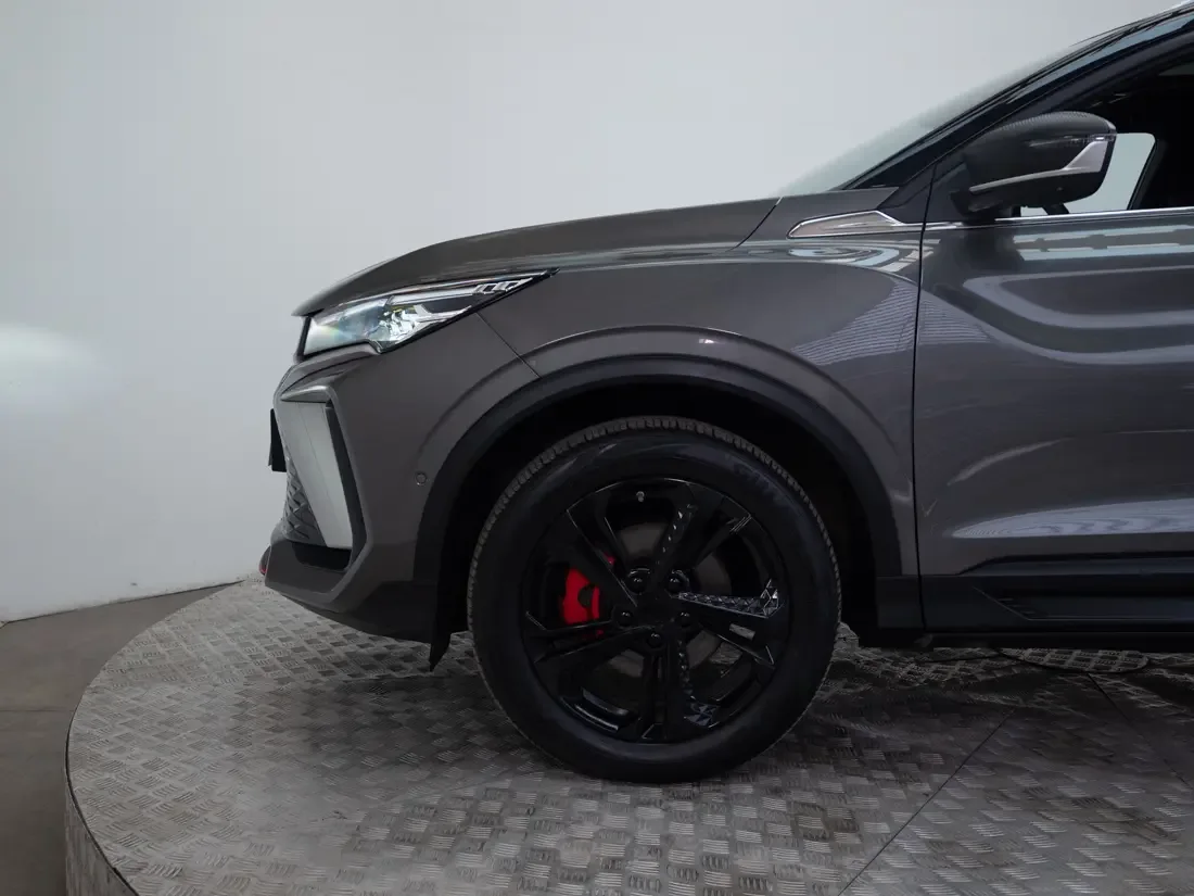 Geely Coolray 1.5 Sport 7dct At año 2025