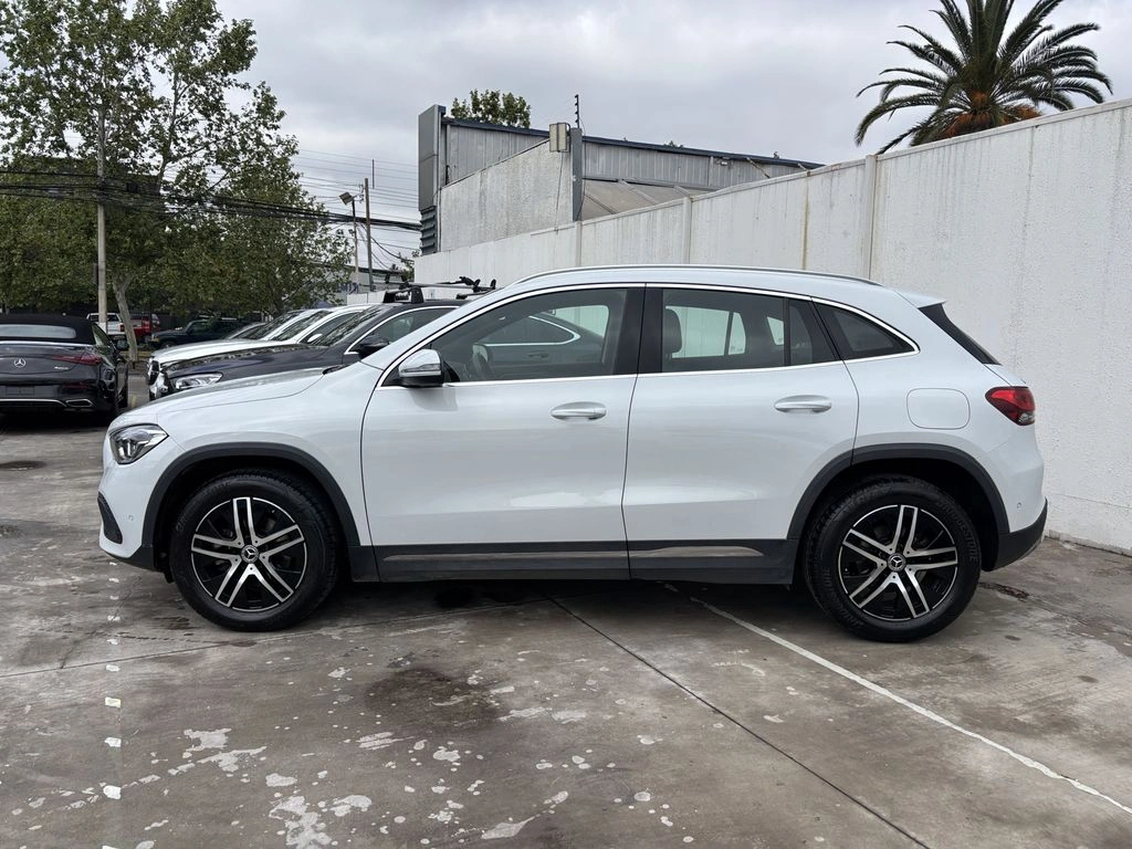 Mercedes-Benz Gla 200 Aut año 2023