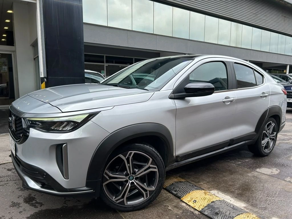 Fiat Fastback 1.0 Impetus 4x2 Cvt At 5p año 2024