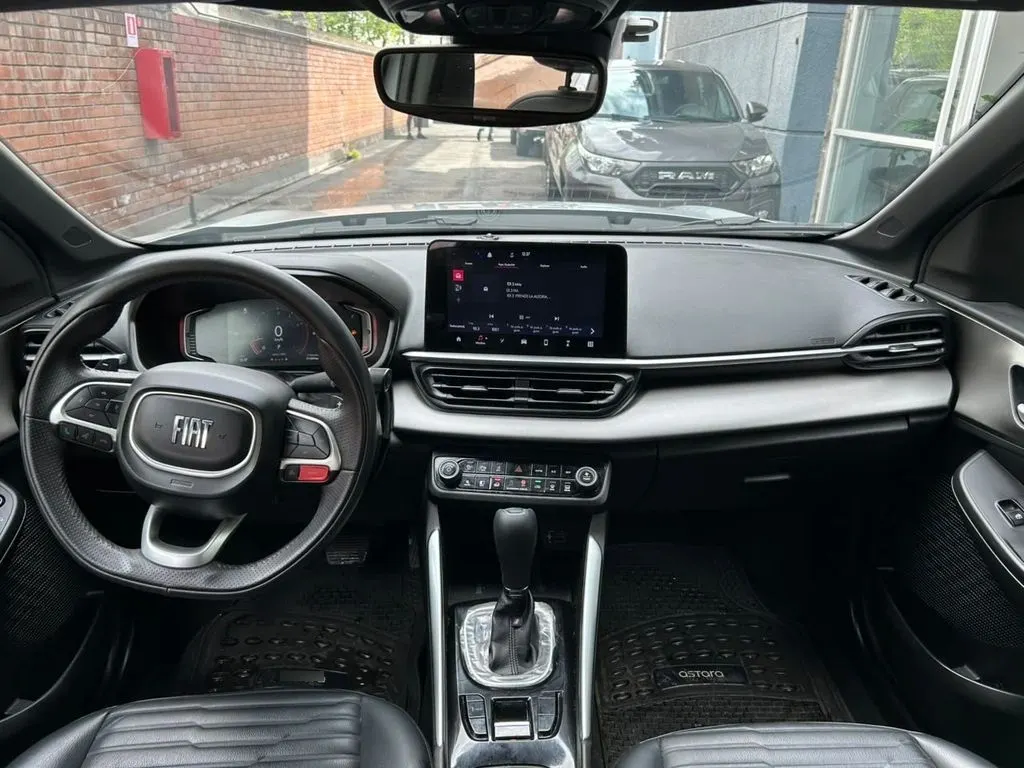 Fiat Fastback 1.0 Impetus 4x2 Cvt At 5p año 2024