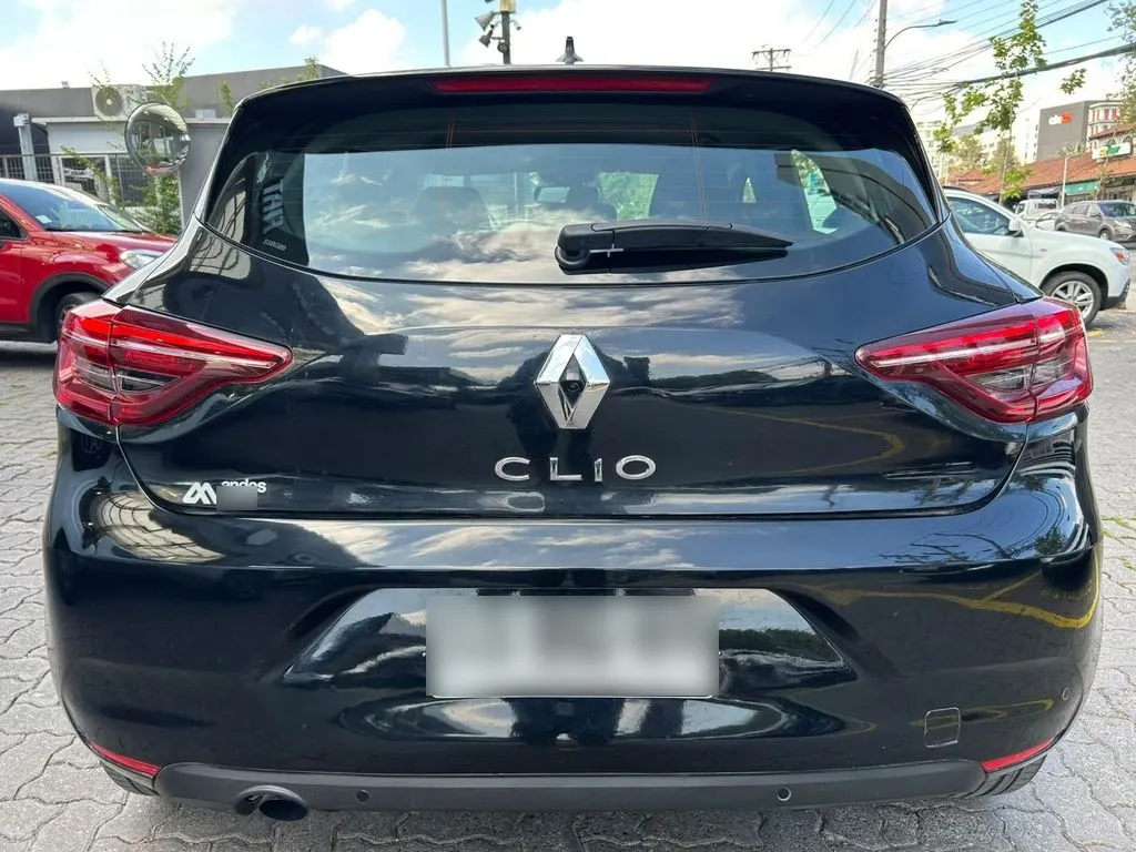 Renault Clio 1.0t Zen 4x2 Mt 5p año 2023