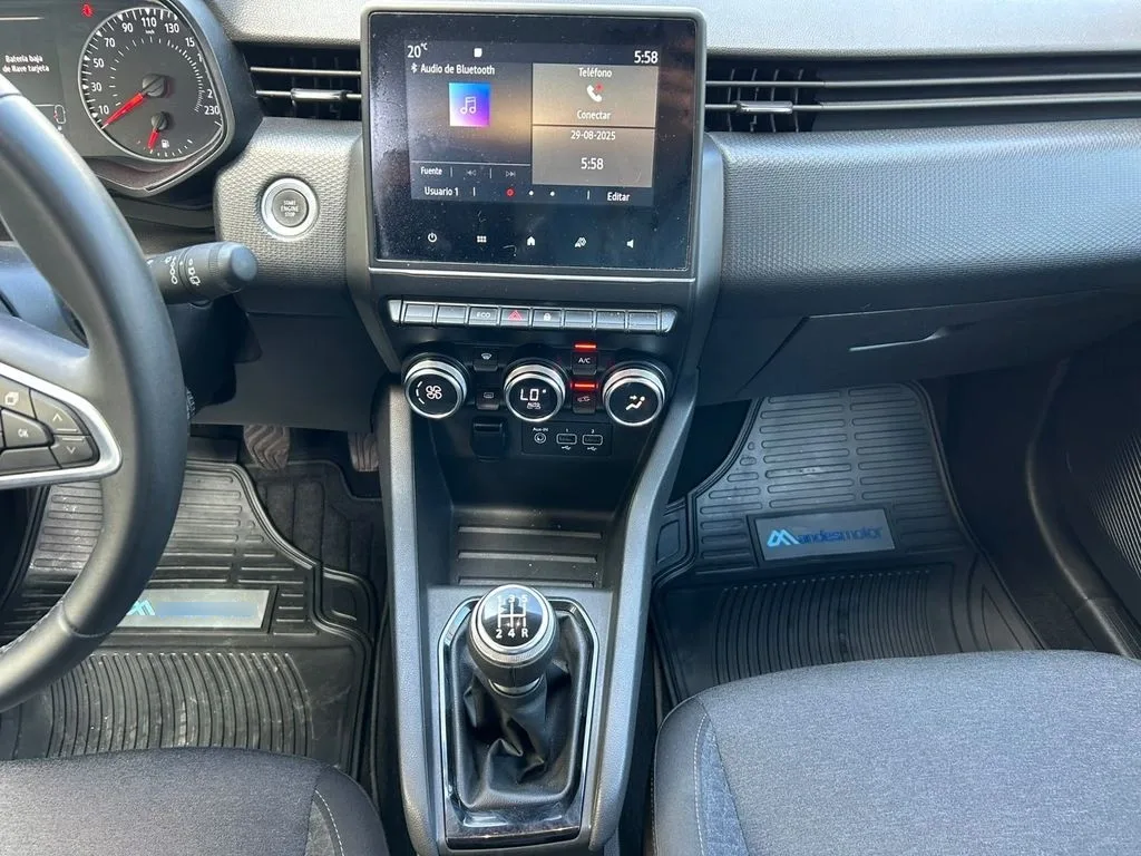 Renault Clio 1.0t Zen 4x2 Mt 5p año 2023