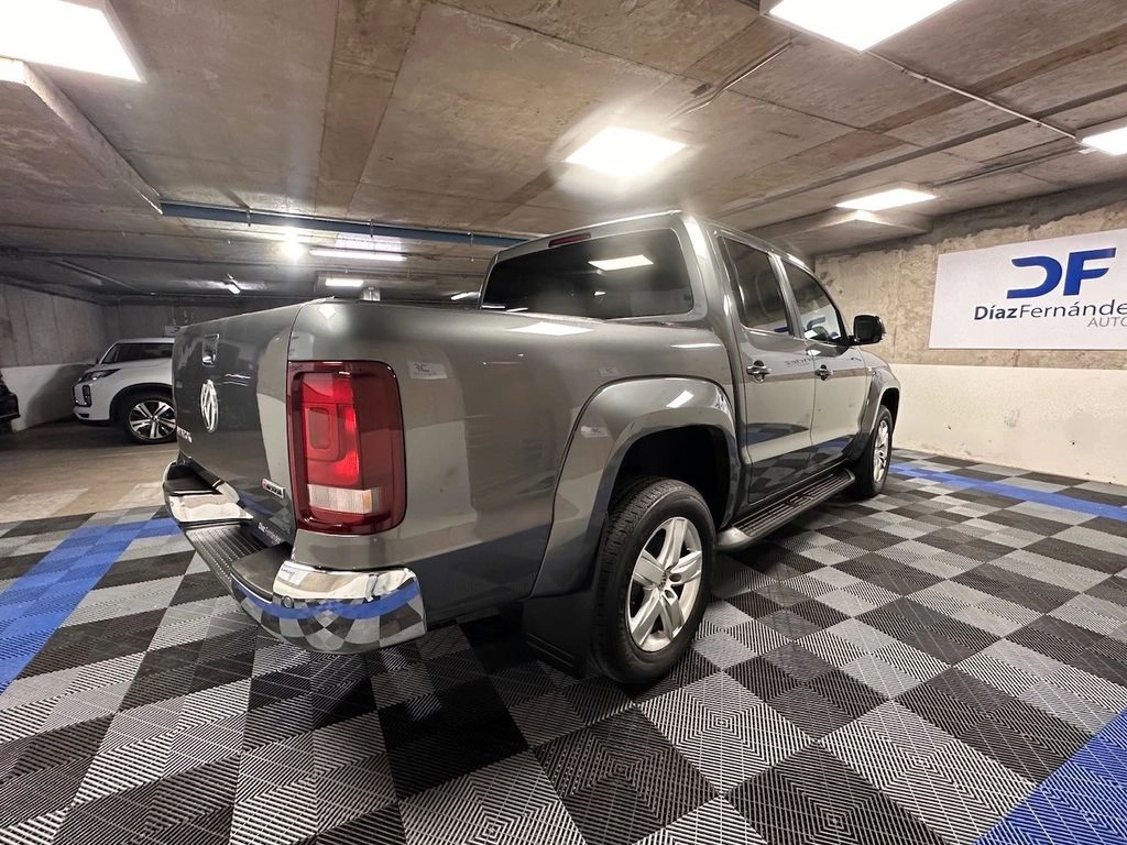 Volkswagen Amarok 2.0 Trendline 4motion Diesel Dob. Cab. 4wd At 4p año 2021