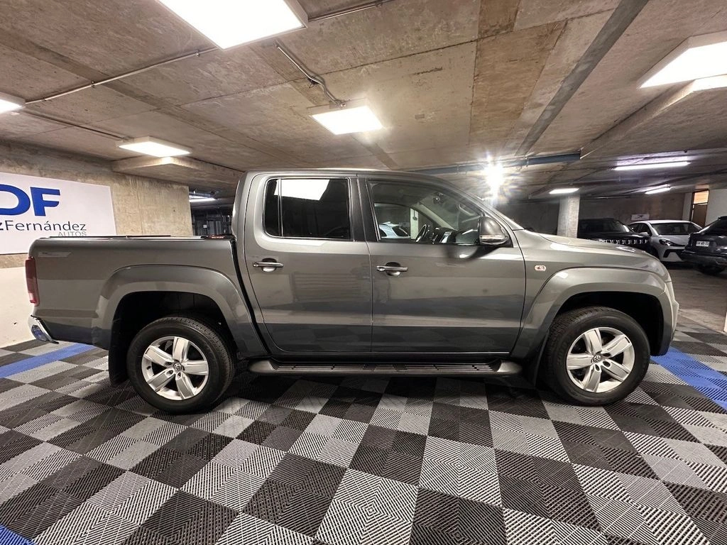 Volkswagen Amarok 2.0 Trendline 4motion Diesel Dob. Cab. 4wd At 4p año 2021