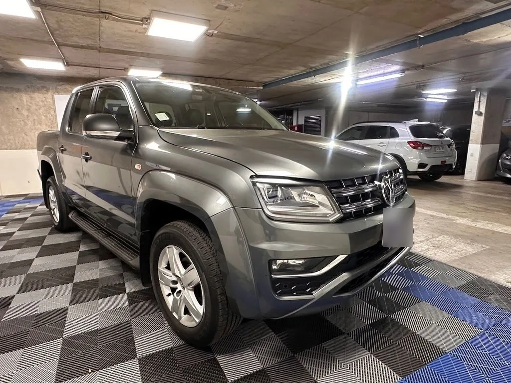 Volkswagen Amarok 2.0 Trendline 4motion Diesel Dob. Cab. 4wd At 4p año 2021