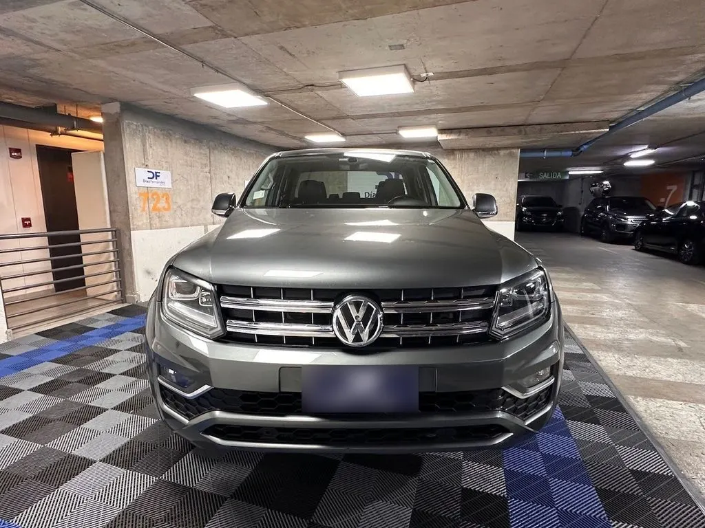 Volkswagen Amarok 2.0 Trendline 4motion Diesel Dob. Cab. 4wd At 4p año 2021