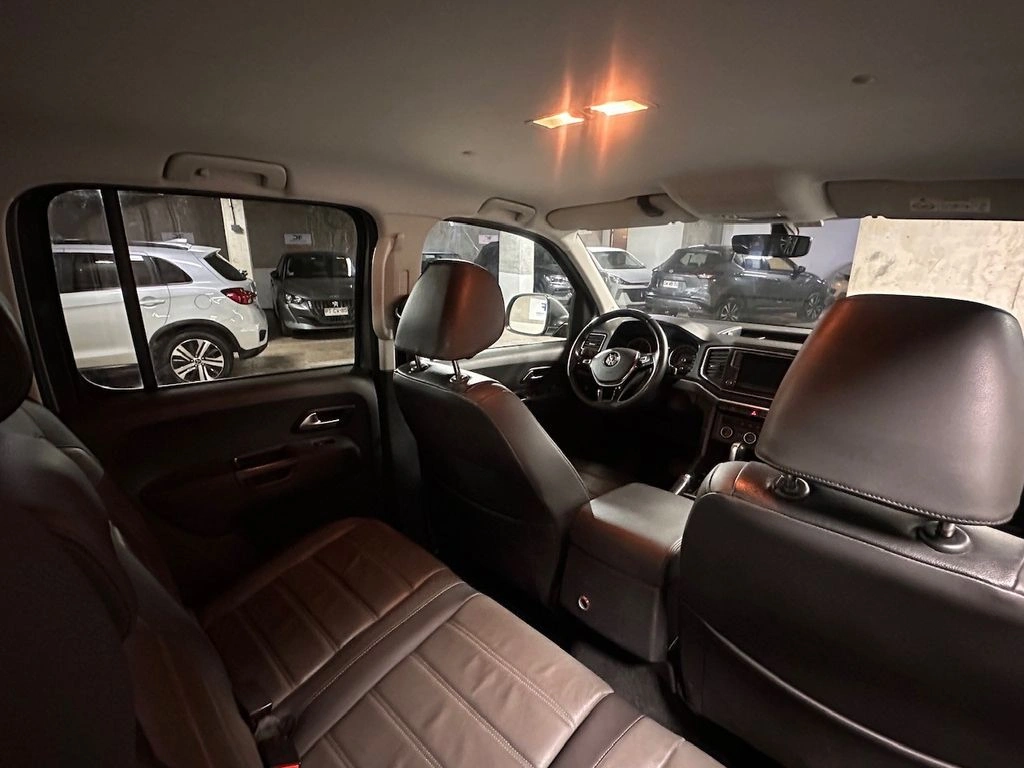 Volkswagen Amarok 2.0 Trendline 4motion Diesel Dob. Cab. 4wd At 4p año 2021