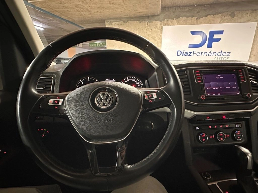 Volkswagen Amarok 2.0 Trendline 4motion Diesel Dob. Cab. 4wd At 4p año 2021