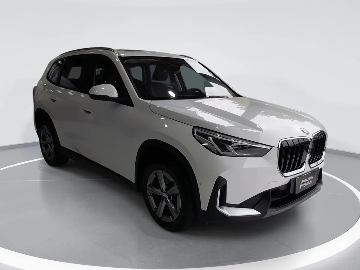 BMW X1 1.5t 18i Dynamic S-Drive 4x2 At 5p año 2025