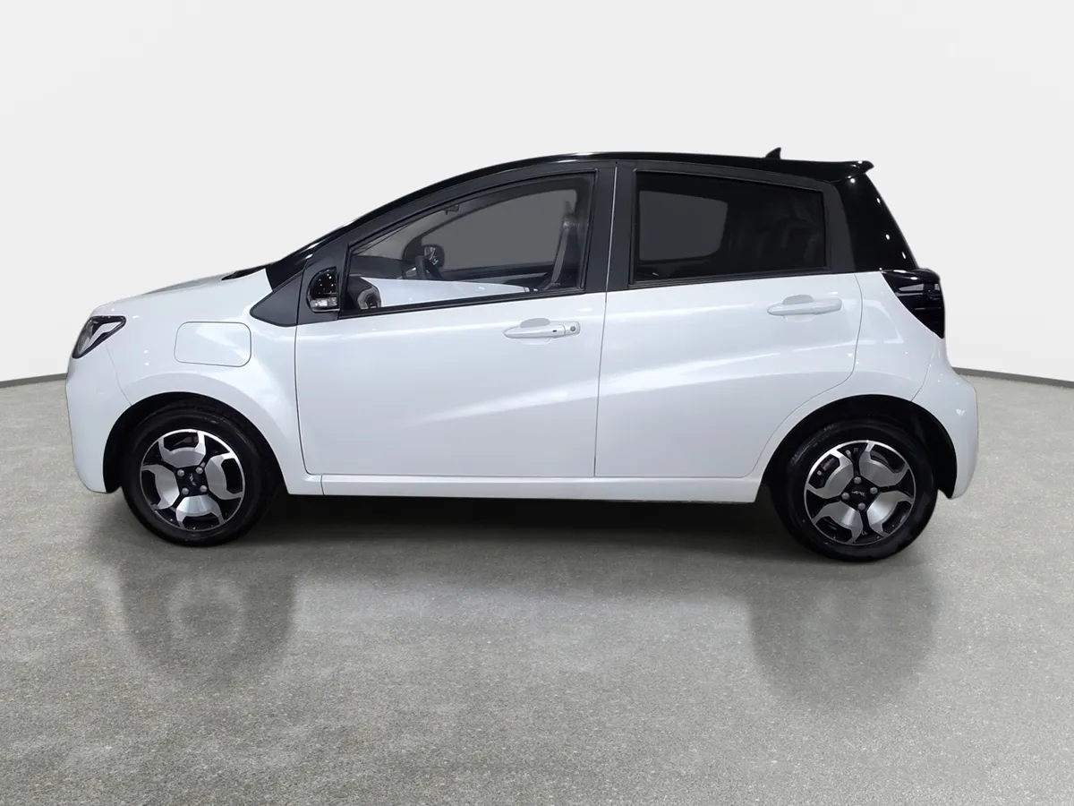 JAC E-Js1 Electrico Luxury 4x2 At 5p año 2025