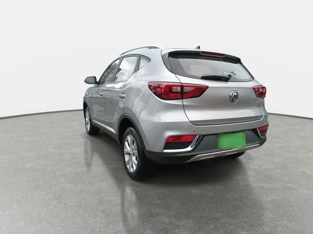 MG Mg Zs 1.5 Std Plus 2wd Mt 5p año 2025