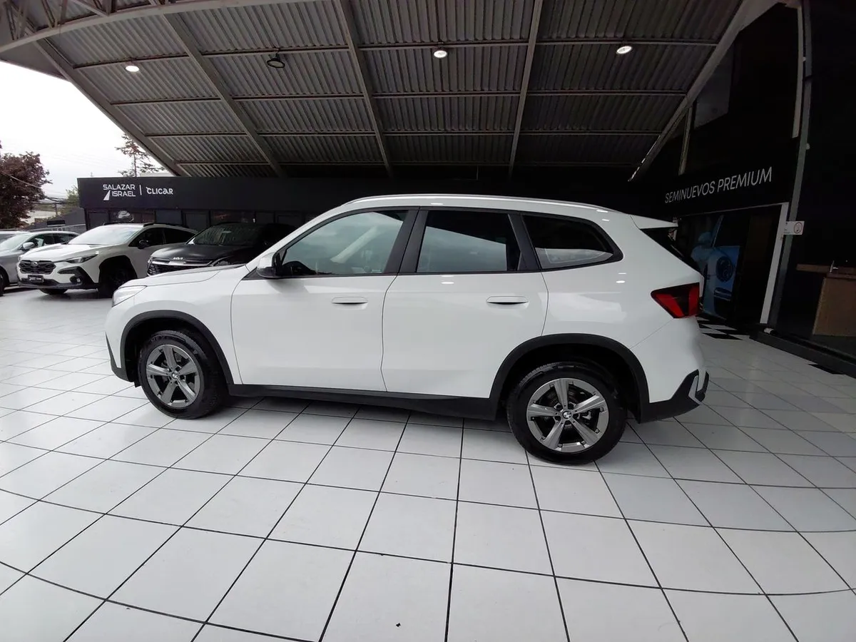 BMW X1 1.5t 18i Dynamic S-Drive 4x2 At 5p año 2025