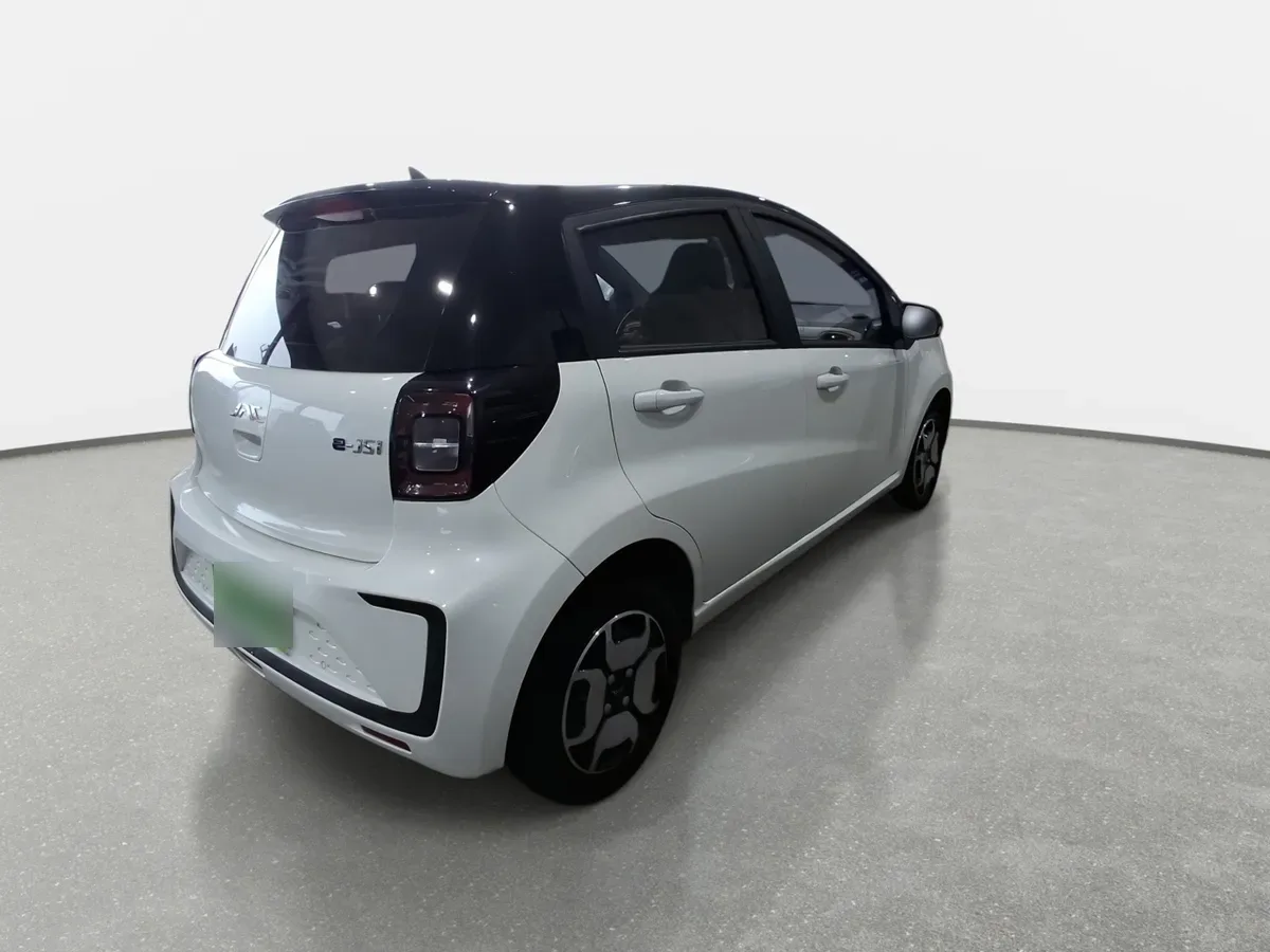 JAC E-Js1 Electrico Luxury 4x2 At 5p año 2025