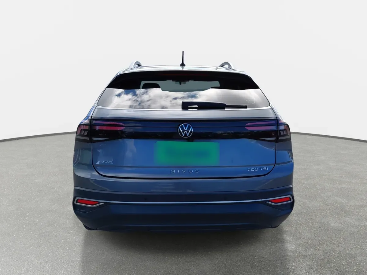 Volkswagen Nivus 1.0 Tsi Comfortline 4x2 At 5p año 2024