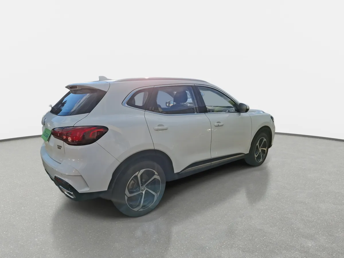MG Hs 1.5t Dlx 2wd Dct At 5p año 2026