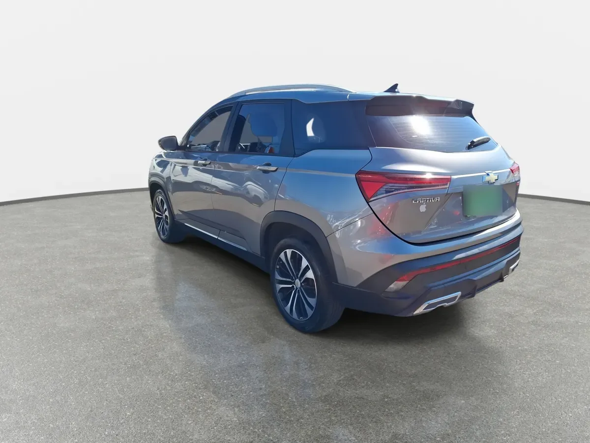 Chevrolet Captiva 1.5t Ltz R 4x2 Cvt At 5p año 2025