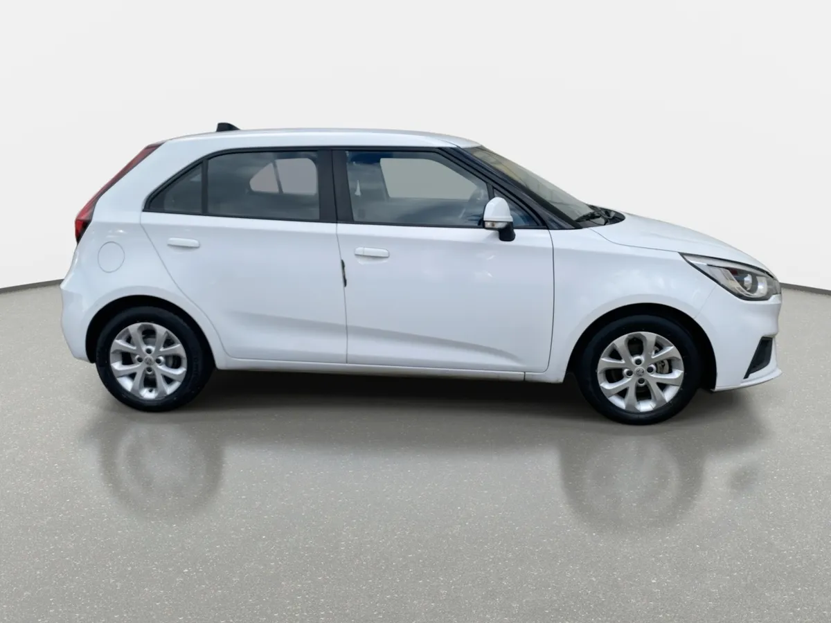 MG Mg 3 1.5 Std 4x2 Hb At 5p año 2022