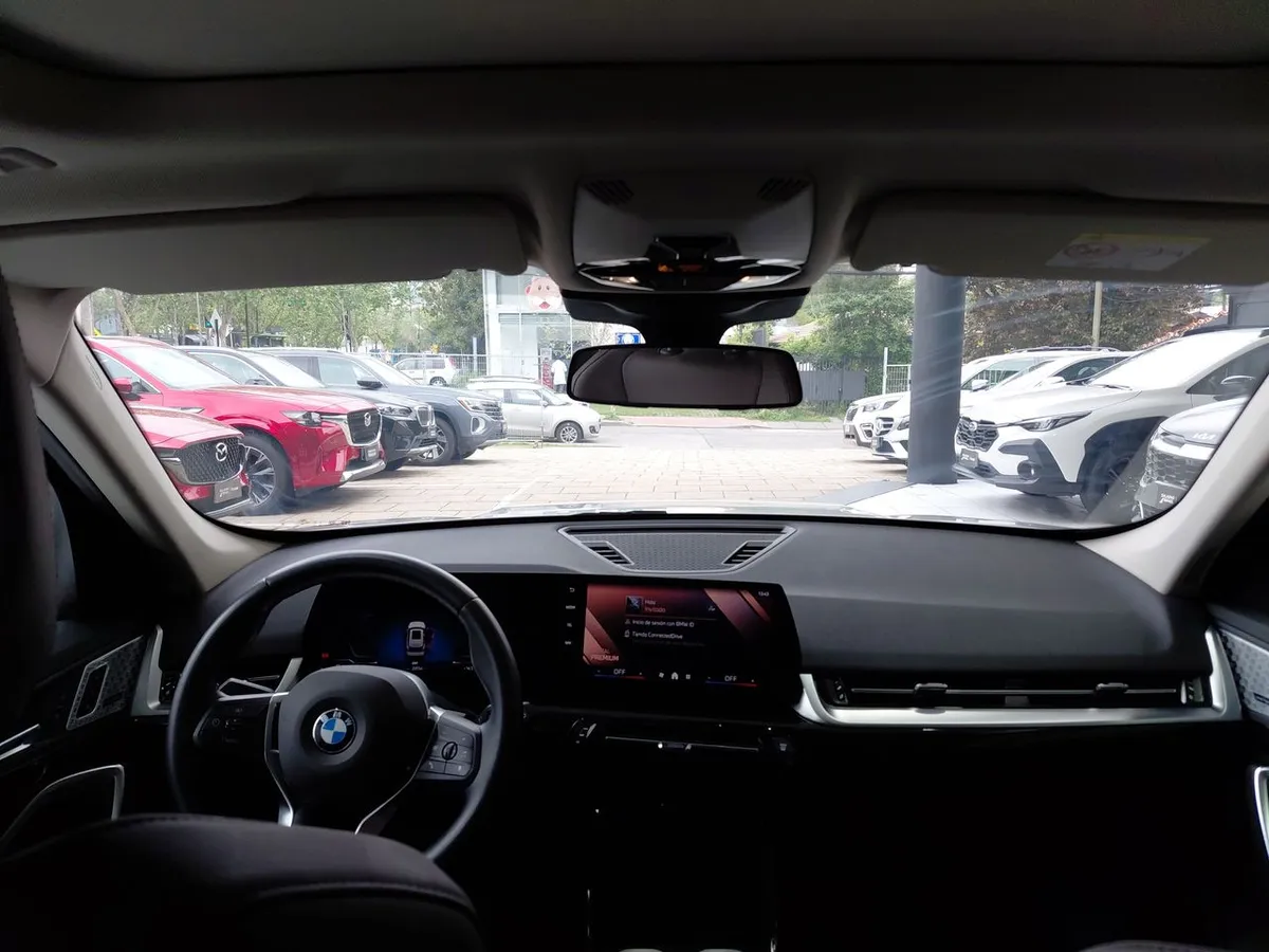BMW X1 1.5t 18i Dynamic S-Drive 4x2 At 5p año 2025