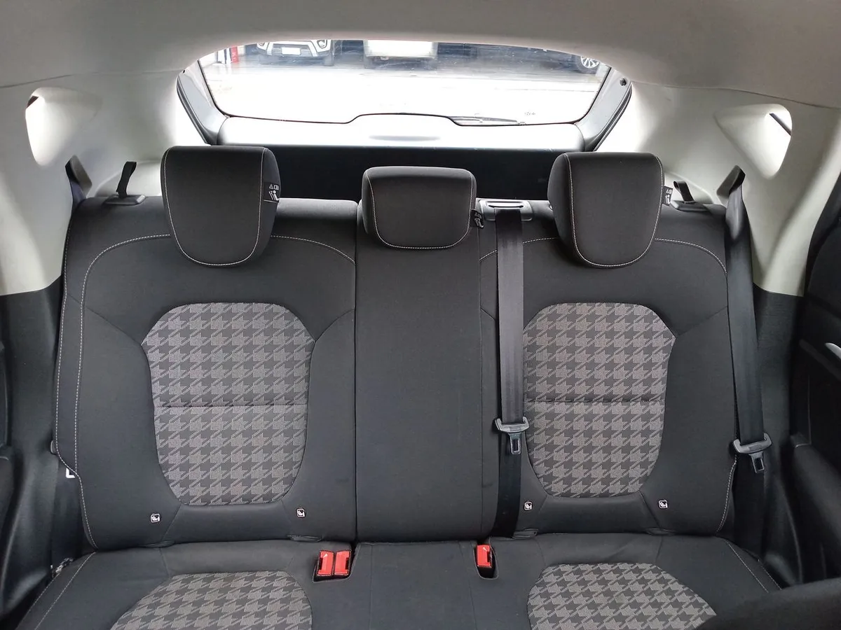 MG Mg Zs 1.5 Std Plus 2wd Mt 5p año 2025