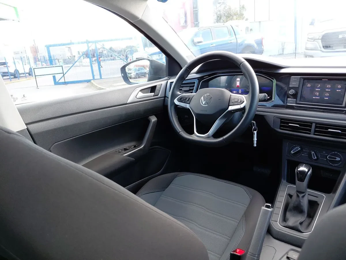 Volkswagen Nivus 1.0 Tsi Comfortline 4x2 At 5p año 2024