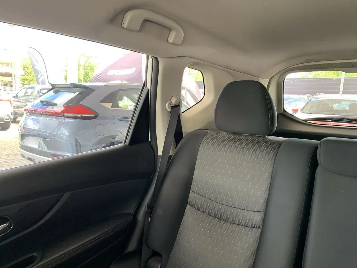 Nissan X-Trail 2.5 Sense Mc 4x2 Cvt At 5p año 2022
