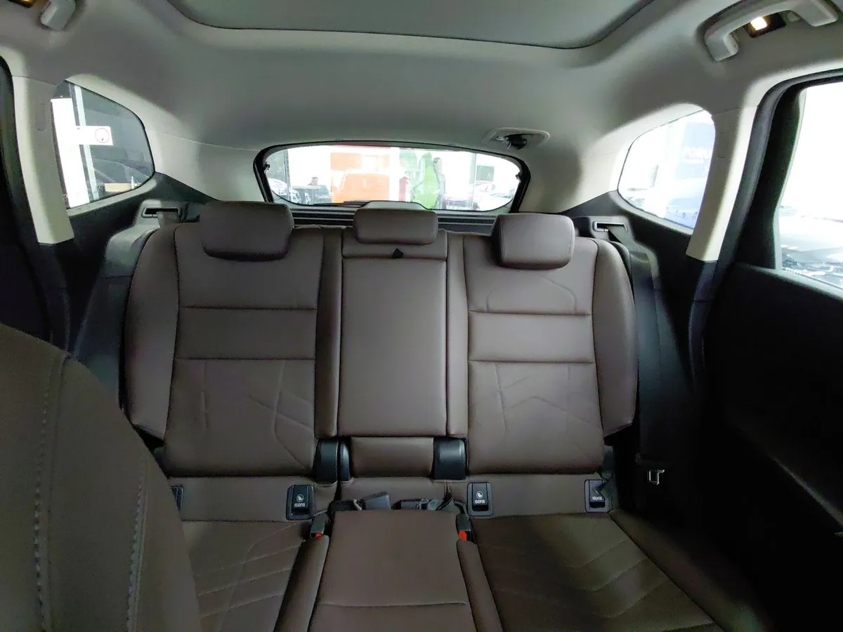 BMW X1 1.5t 18i Dynamic S-Drive 4x2 At 5p año 2025