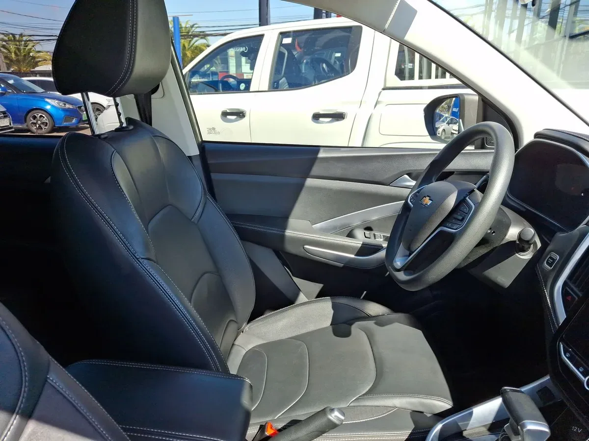 Chevrolet Captiva 1.5t Ltz R 4x2 Cvt At 5p año 2025