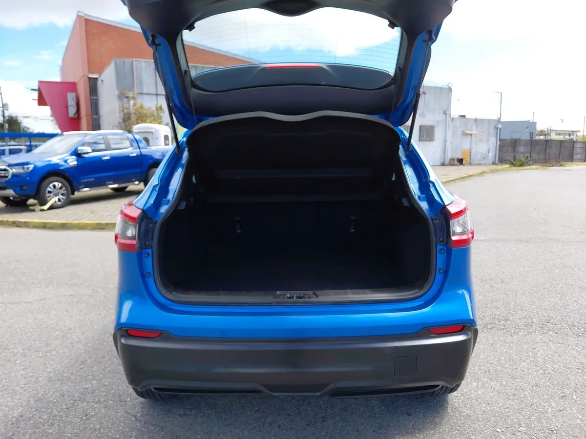 Nissan Qashqai 2.0 Advance 4x2 Mt 5p año 2020