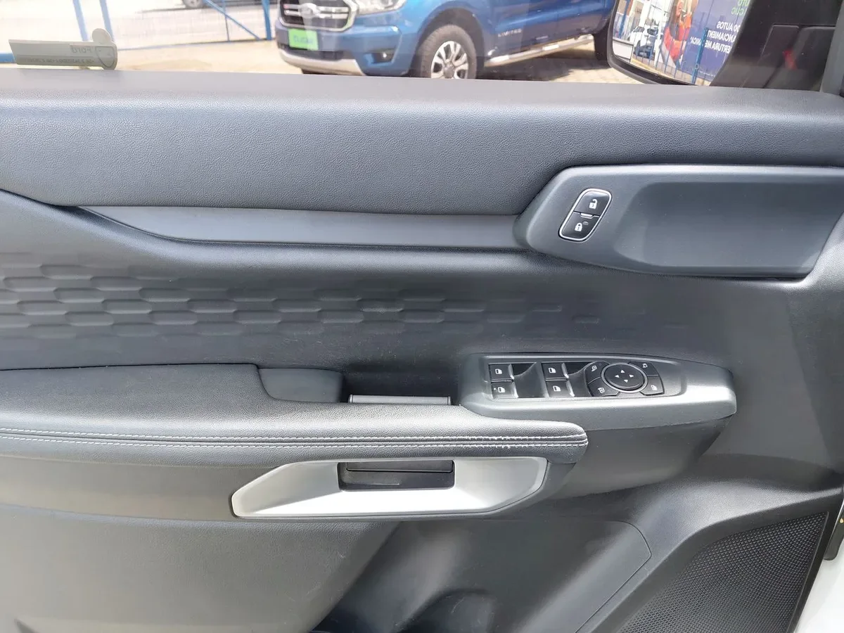 Ford Ranger 3.0 Ltd Diesel 4x4 Dob. Cab. At 4p año 2025