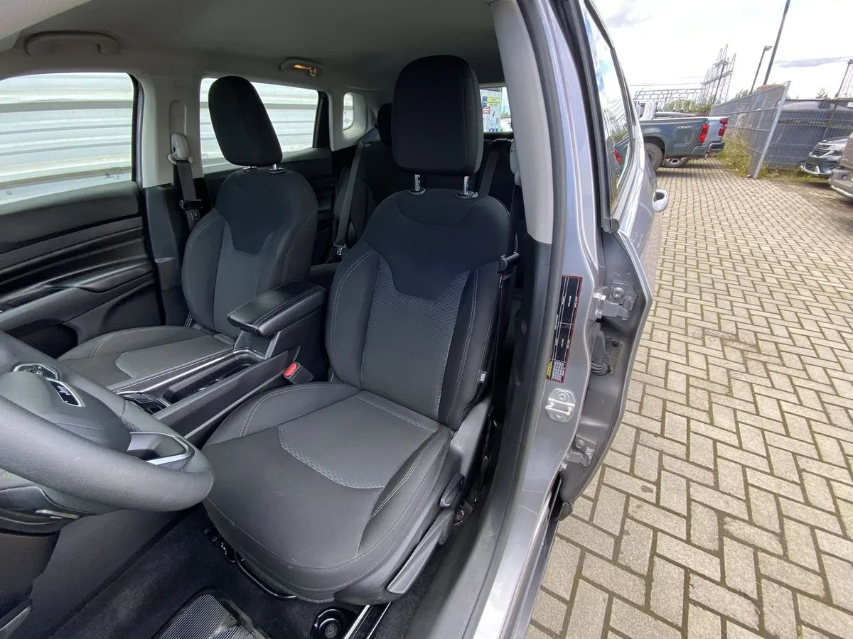 Jeep Compass 1.3 Sport 4x2 At 5p año 2024