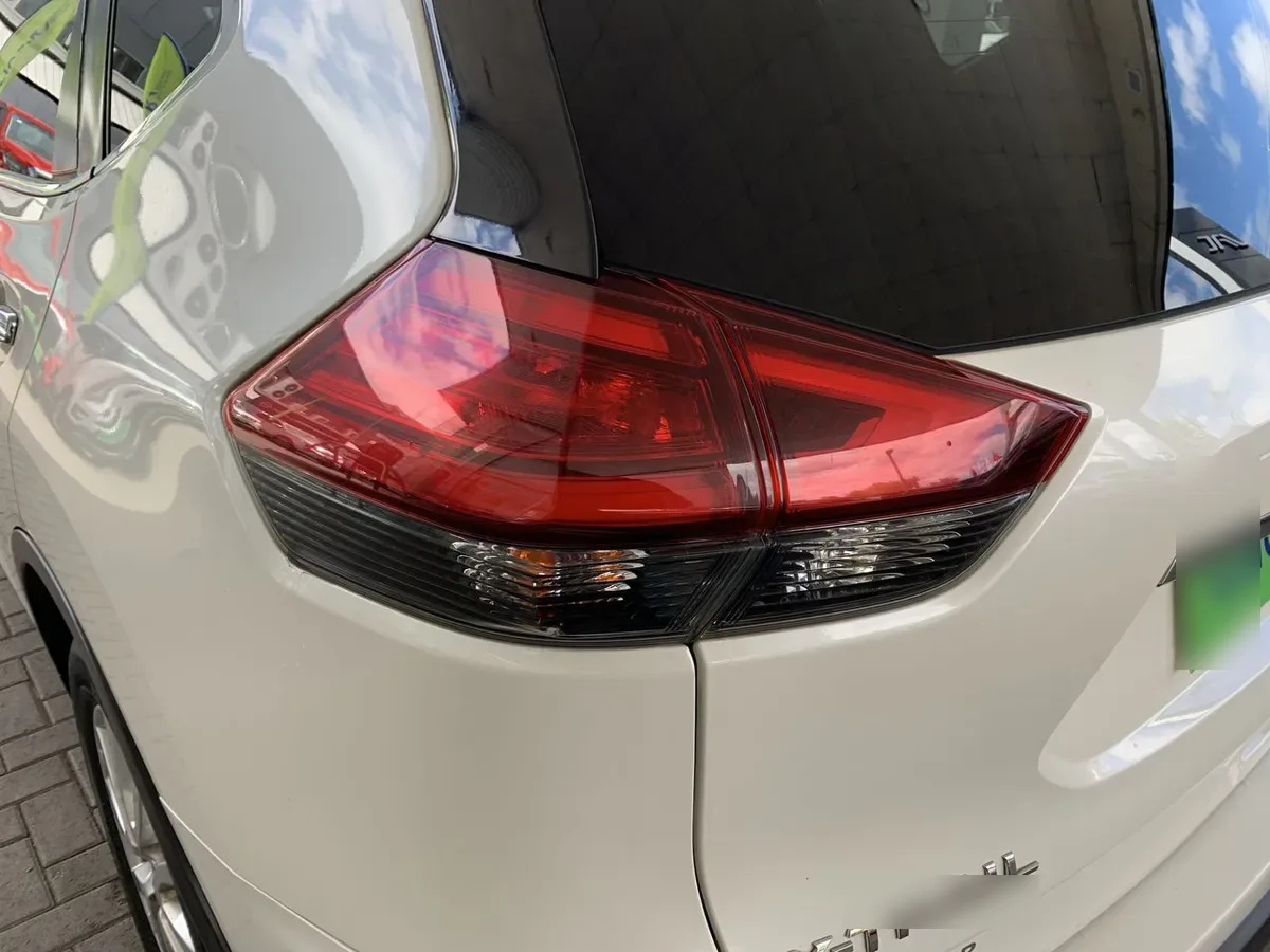 Nissan X-Trail 2.5 Sense Mc 4x2 Cvt At 5p año 2022