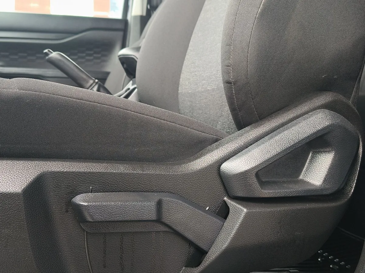 Ford Ranger 2.0 Xl Diesel 4x4 Dob. Cab. Mt 4p año 2025