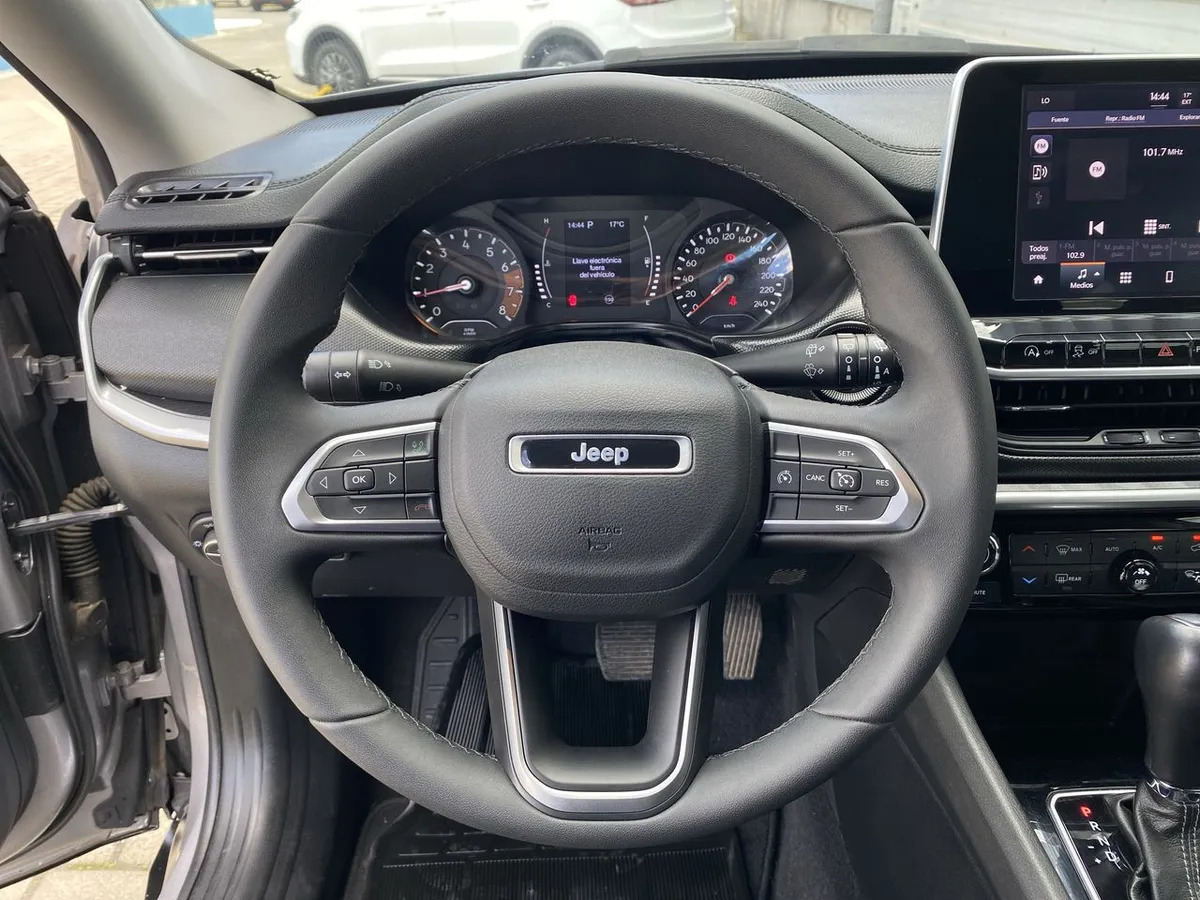 Jeep Compass 1.3 Sport 4x2 At 5p año 2024