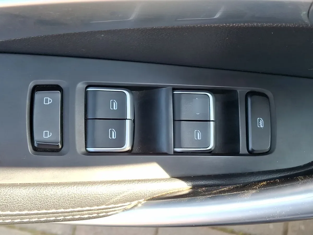 Chevrolet Captiva 1.5t Ltz R 4x2 Cvt At 5p año 2025