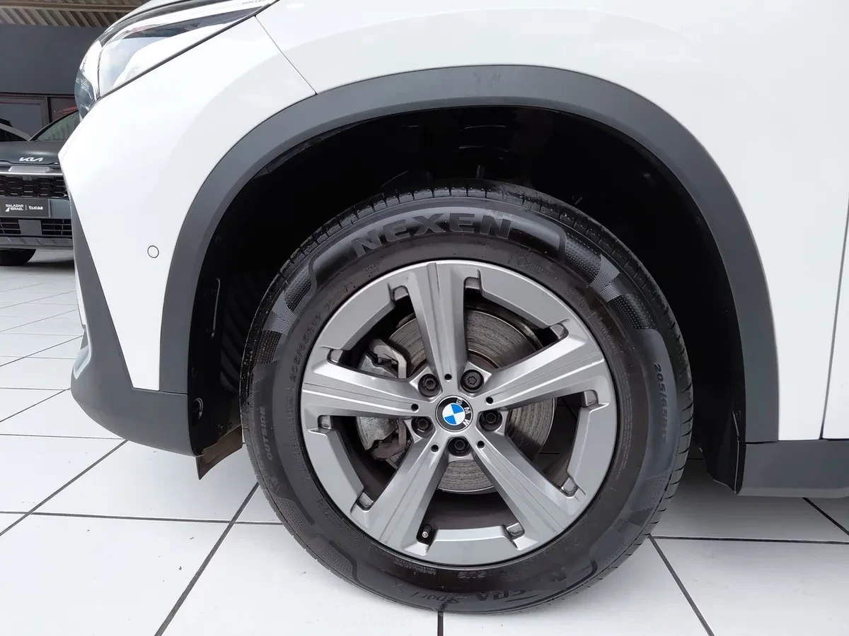 BMW X1 1.5t 18i Dynamic S-Drive 4x2 At 5p año 2025