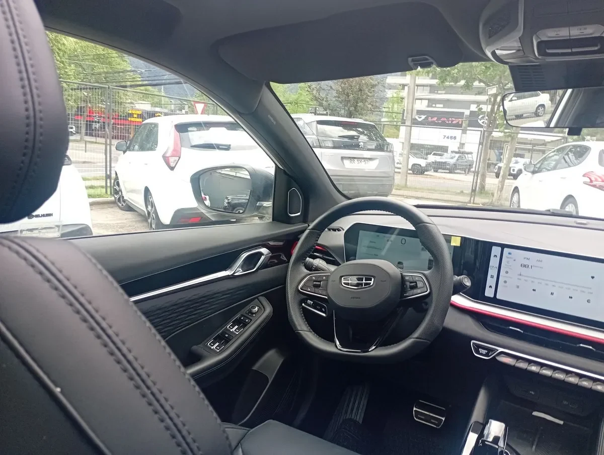 Geely Coolray 1.5 Gf Sport 4x2 At 5p año 2026
