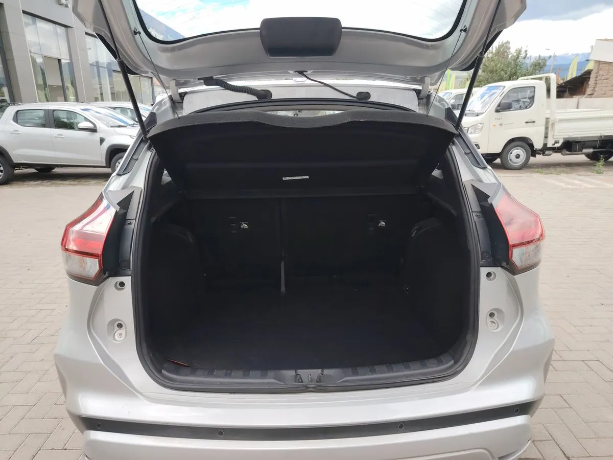 Nissan Kicks 1.6 Advance 4x2 Cvt At 5p año 2025