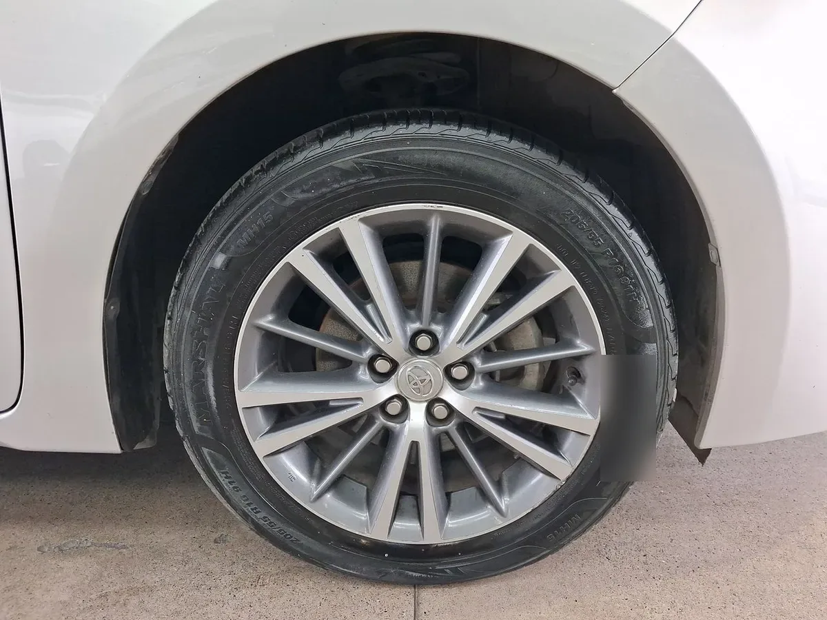 Toyota Corolla 1.8 Gl 4x2 Mt 4p año 2017