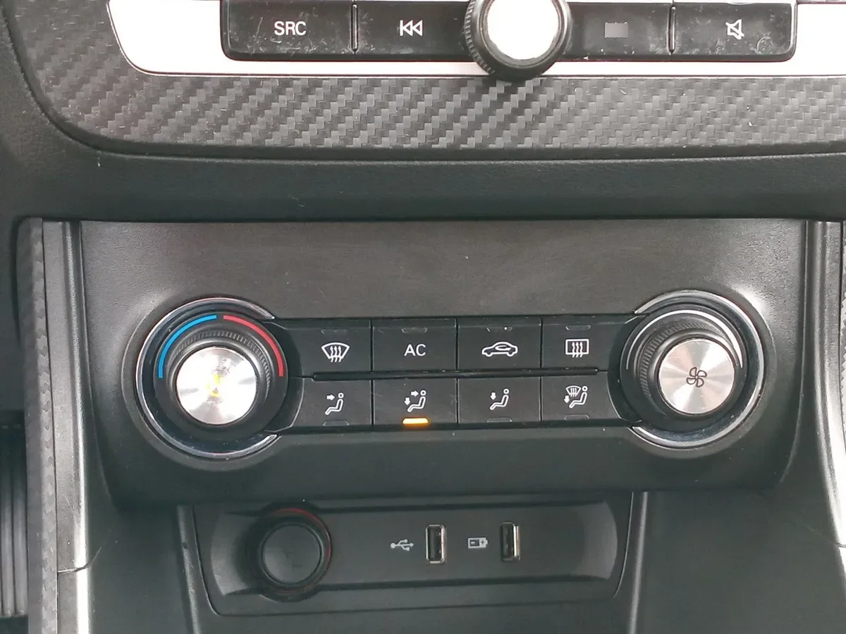MG Mg Zs 1.5 Std Plus 2wd Mt 5p año 2025