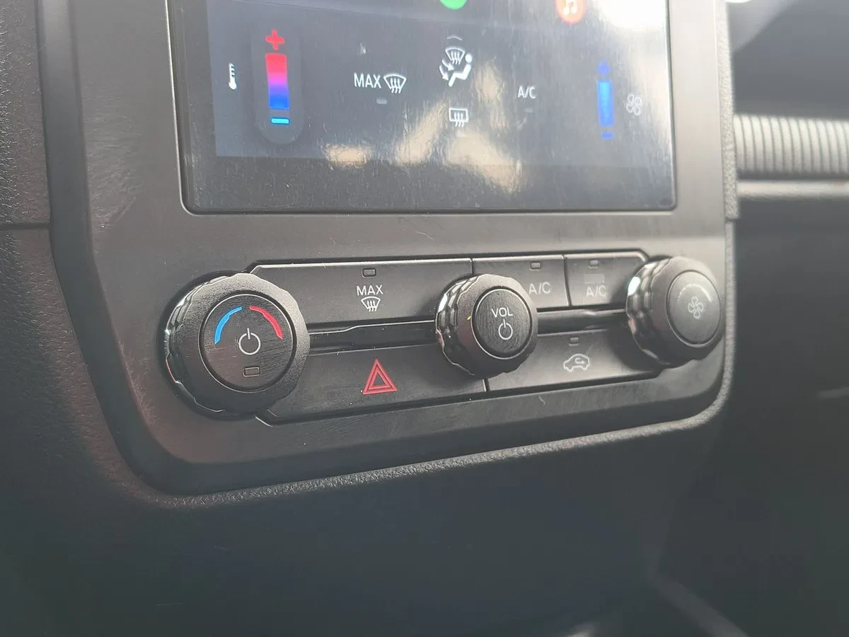 Ford Ranger 2.0 Xl Diesel 4x4 Dob. Cab. Mt 4p año 2025