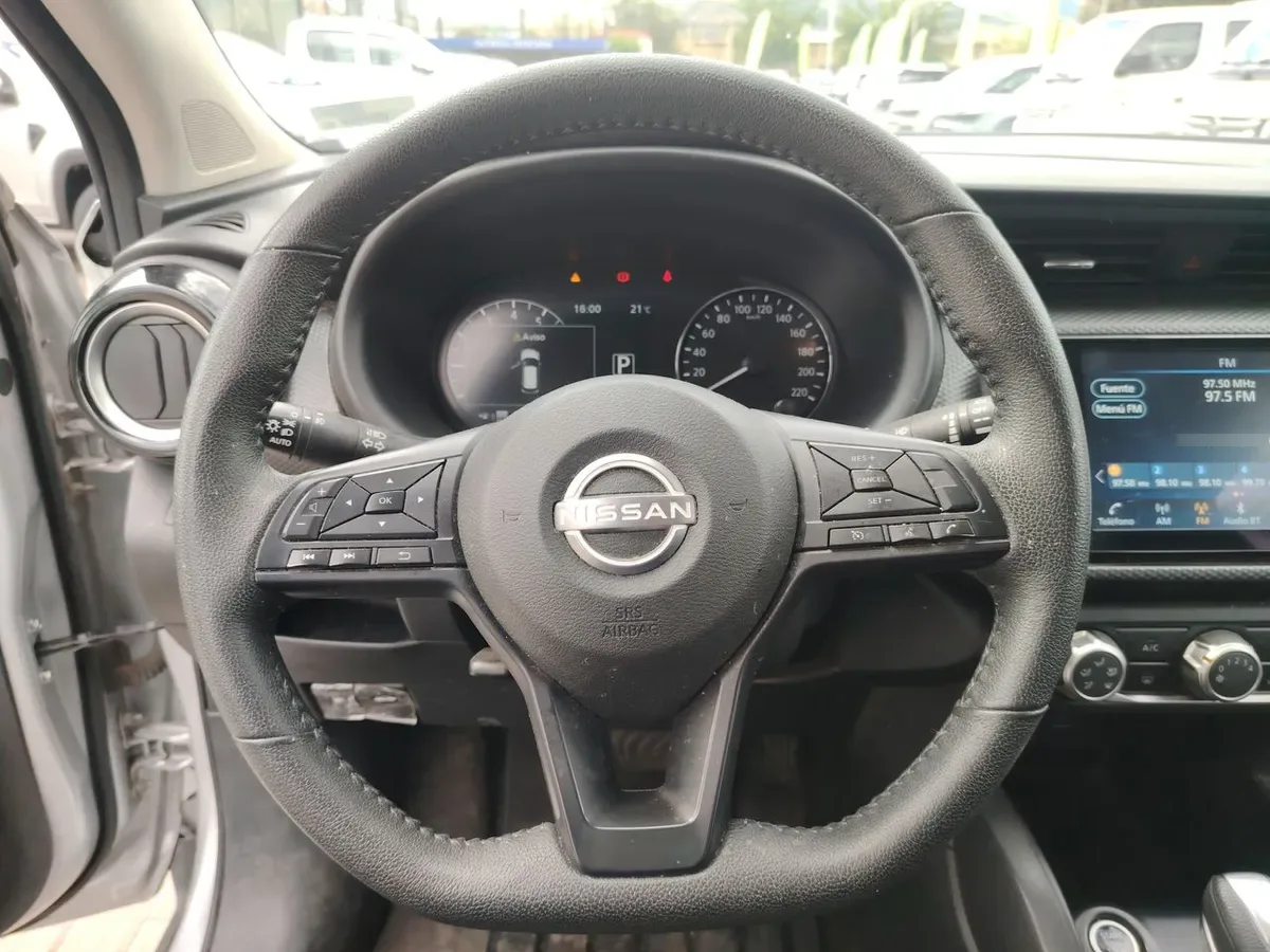Nissan Kicks 1.6 Advance 4x2 Cvt At 5p año 2025