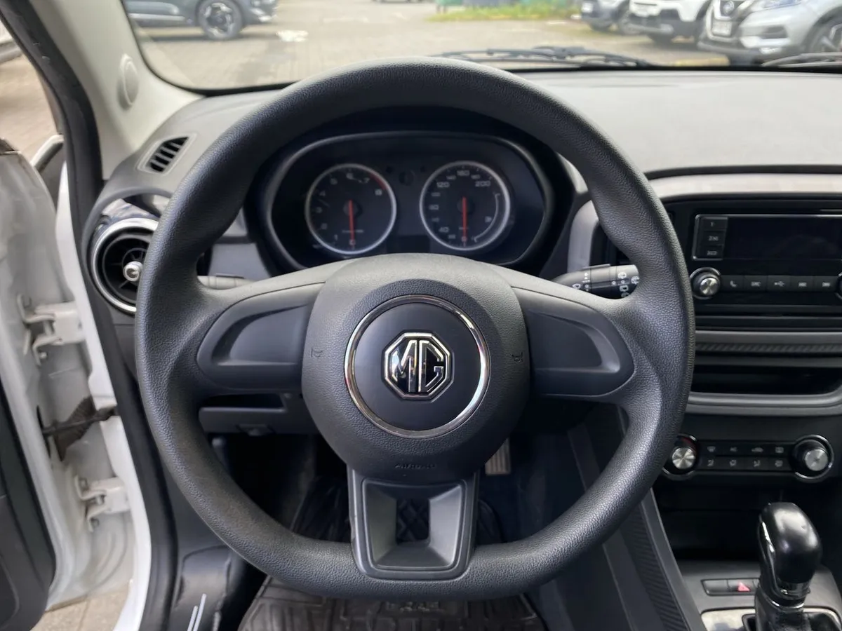MG Mg 3 1.5 Std 4x2 Hb At 5p año 2022