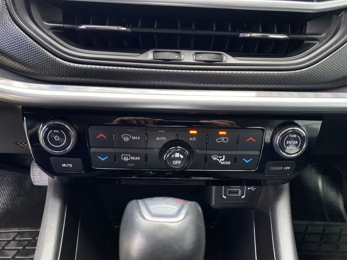 Jeep Compass 1.3 Sport 4x2 At 5p año 2024