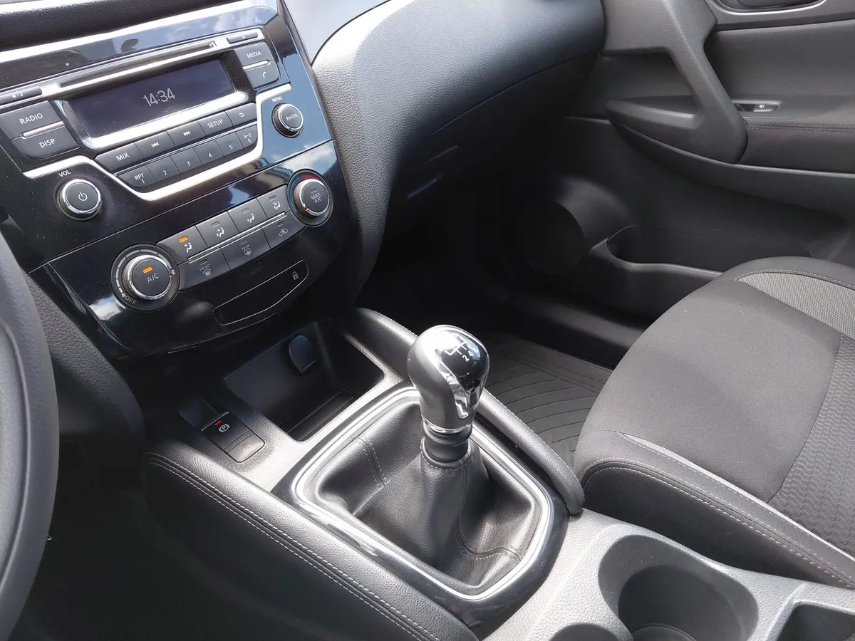 Nissan Qashqai 2.0 Advance 4x2 Mt 5p año 2020