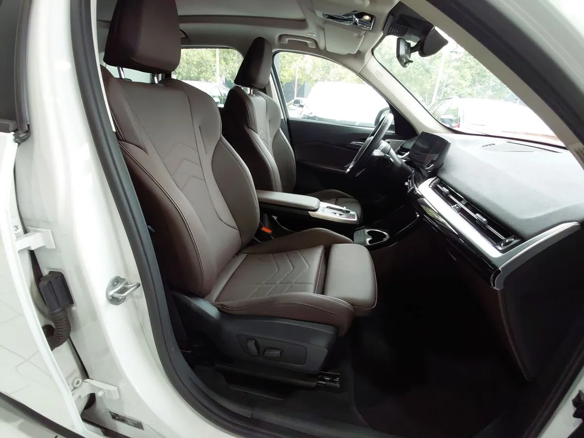 BMW X1 1.5t 18i Dynamic S-Drive 4x2 At 5p año 2025