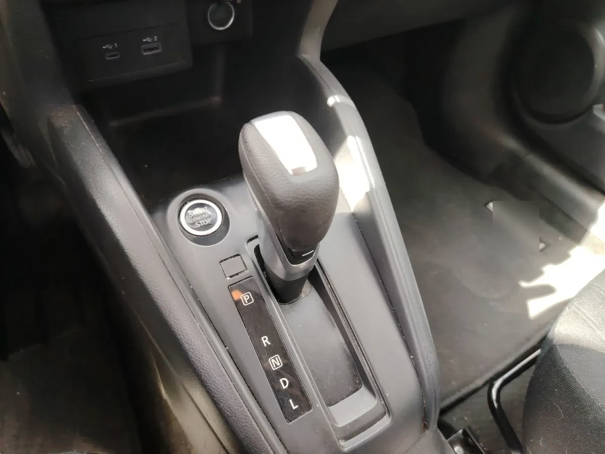 Nissan Kicks 1.6 Advance 4x2 Cvt At 5p año 2025