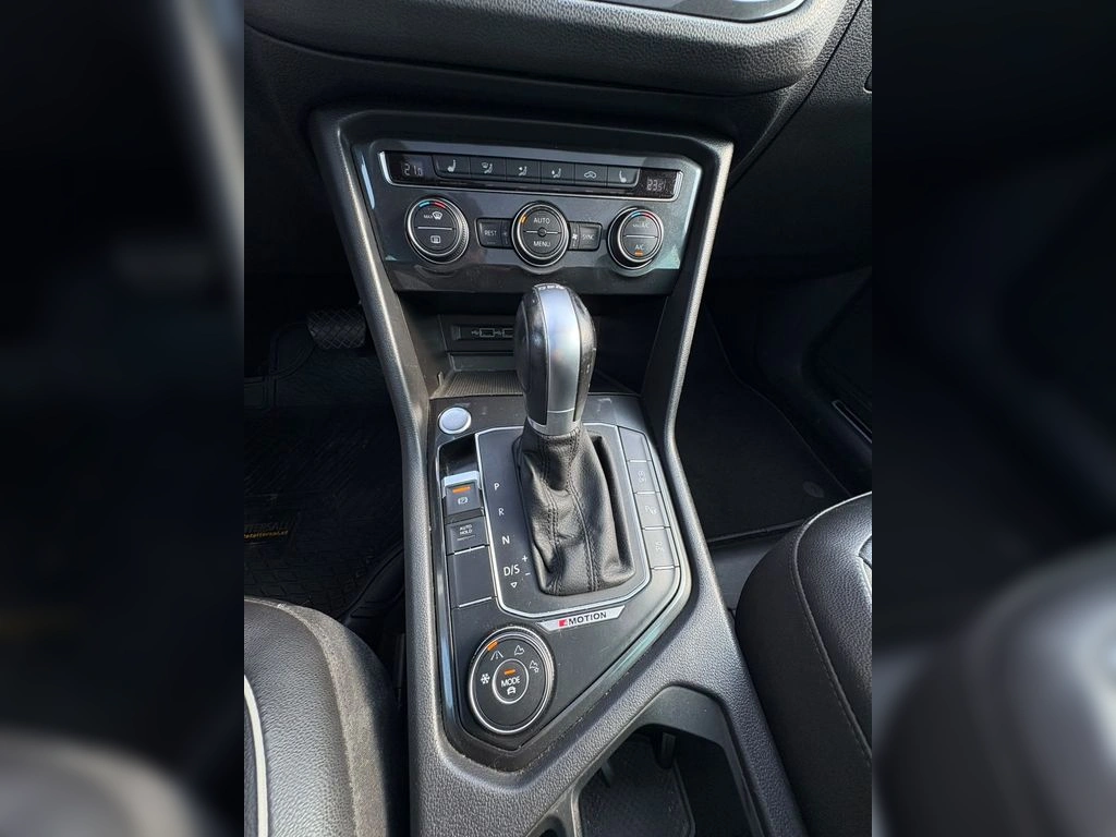 Volkswagen Tiguan 2.0 Tsi Sport 4motion 4x4 180hp At 5p. año 2019