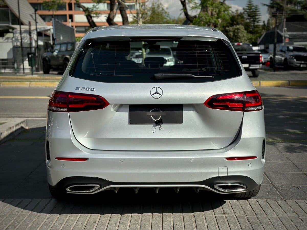 Mercedes-Benz B200 Amg Line año 2023