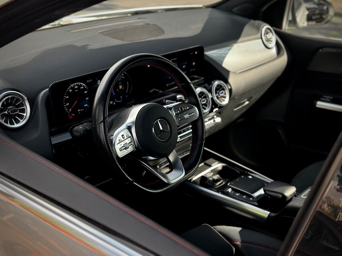 Mercedes-Benz B200 Amg Line año 2023