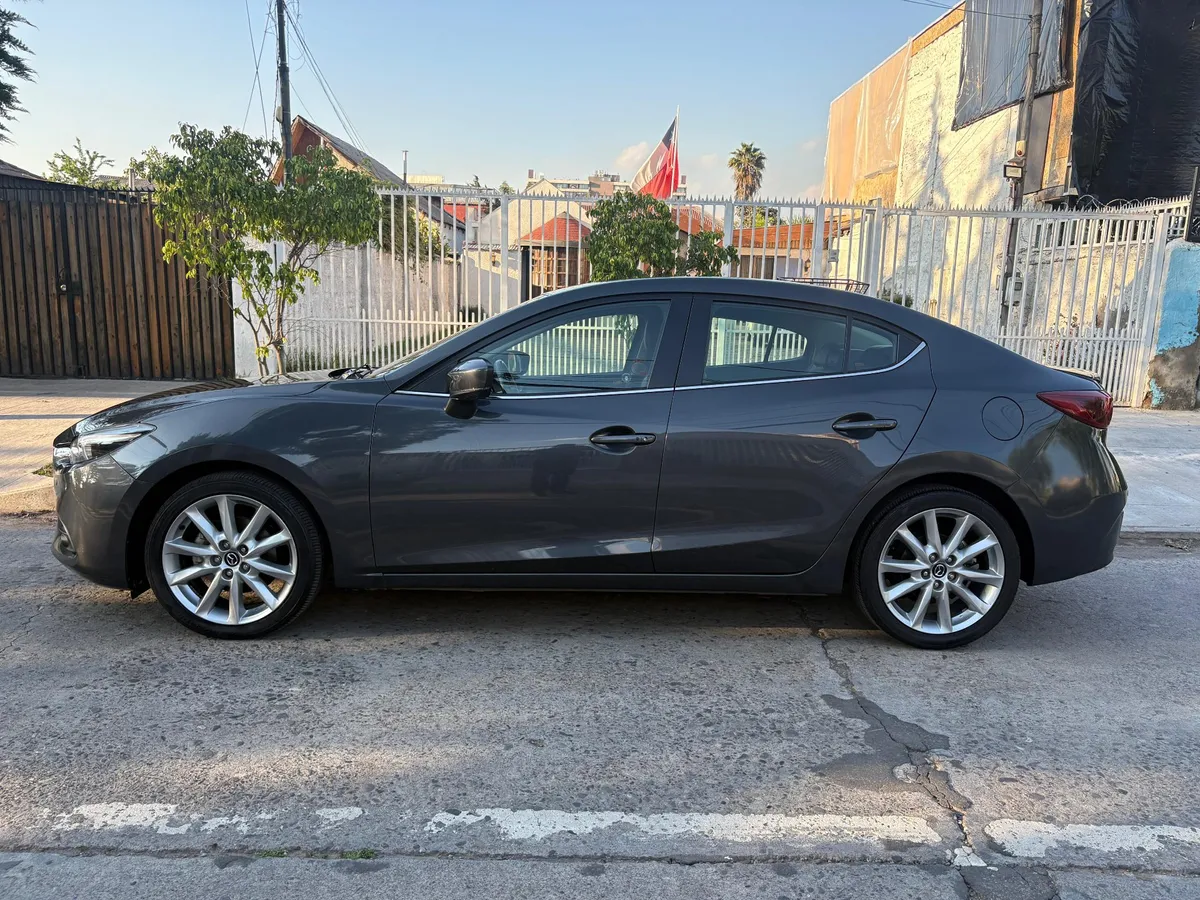 MAZDA NEW 3 2.5 AUT 2.5 Aut año 2017